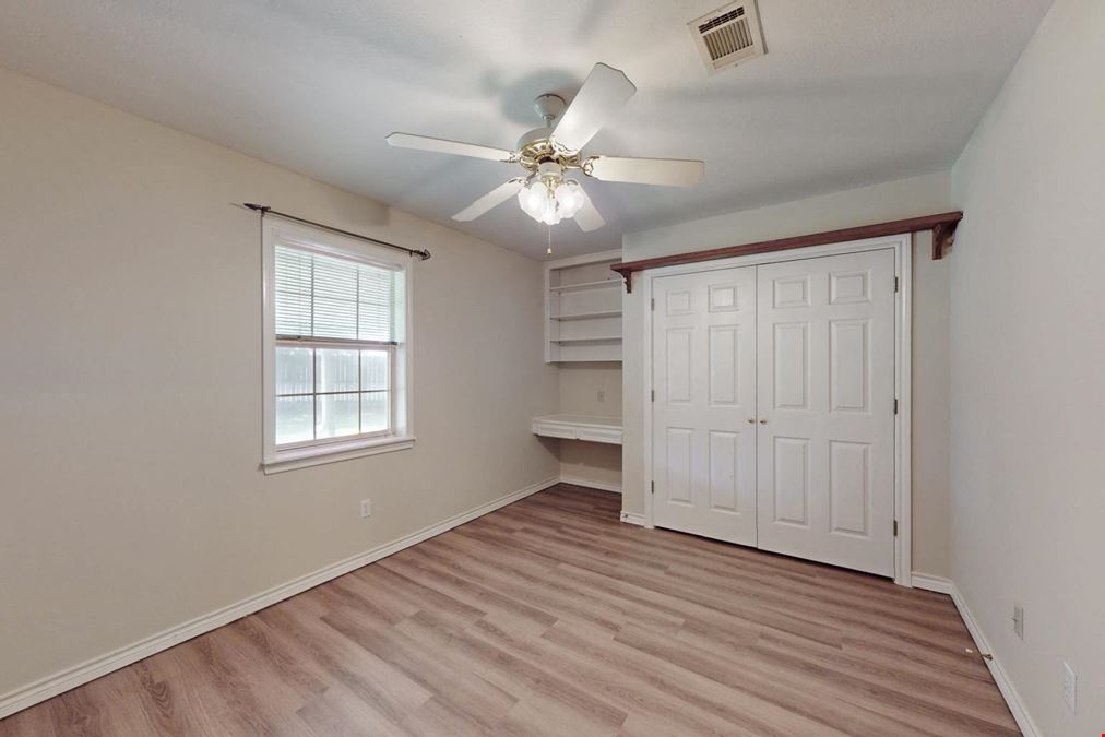 2600 Greenberry Circle