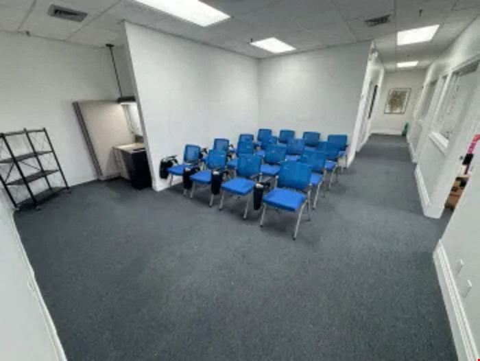 2692 SF Suite 600 Professional and Medical Office Space