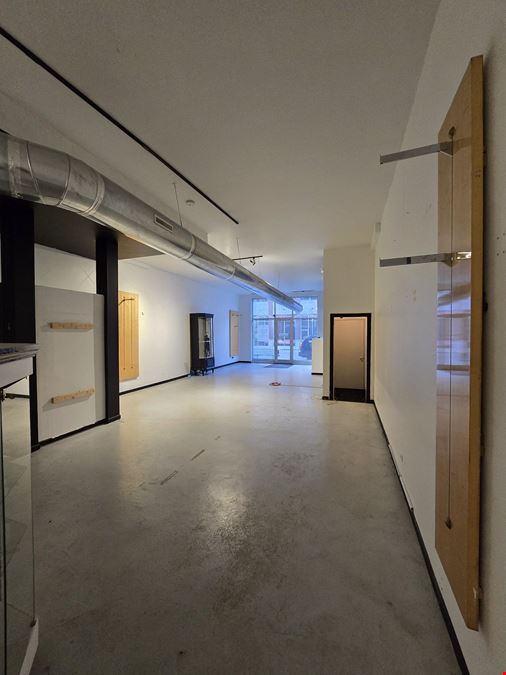 1721 W North Ave