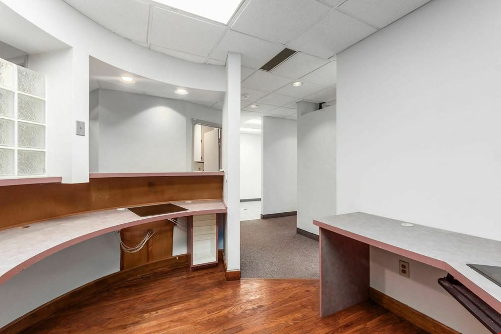 5180 E Main St, Suite B
