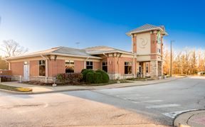 Class A Retail Building in East Louisville, KY