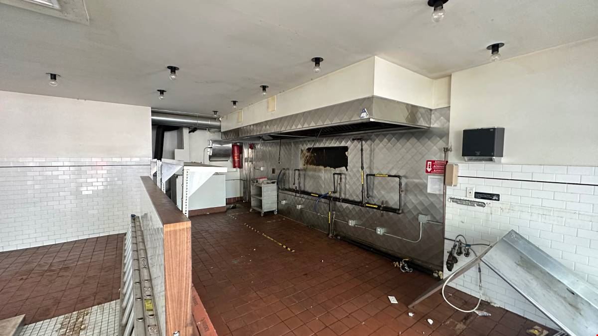 3750 Broadway