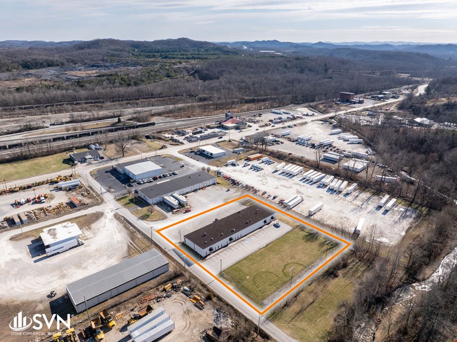 For Lease: Industrial Flex Property