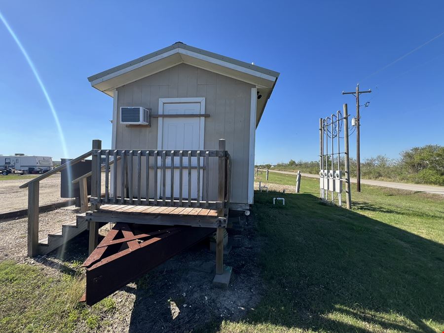 Bastrop Bayou RV Park, 2400 CR 595, Angleton, TX, 77515