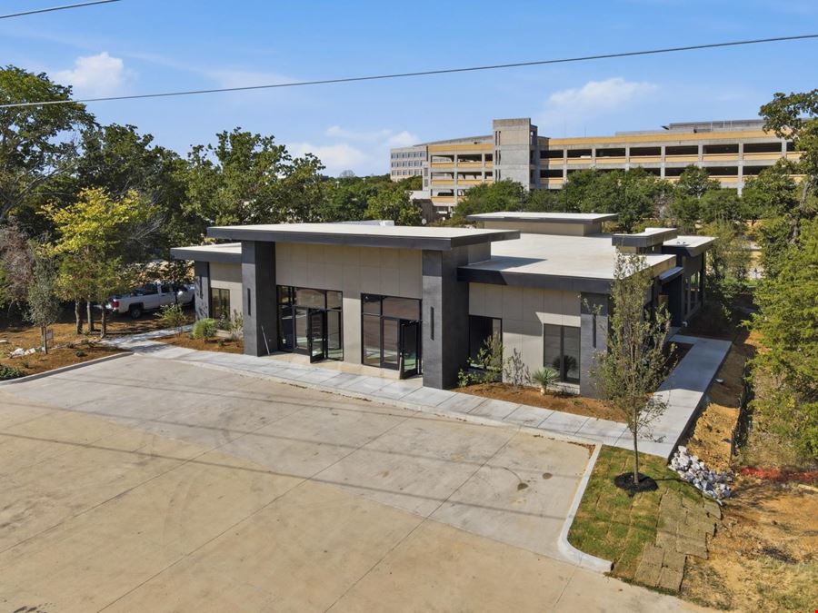 1420 W Kirkwood Blvd