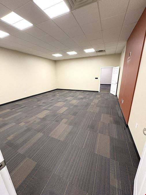 5,100 SF Office/Retail Building