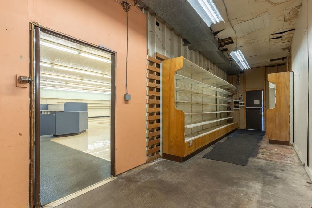 128 W Genesee St
