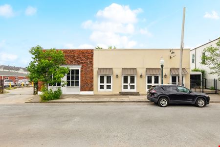 Preview of commercial space at 7624 Maple St