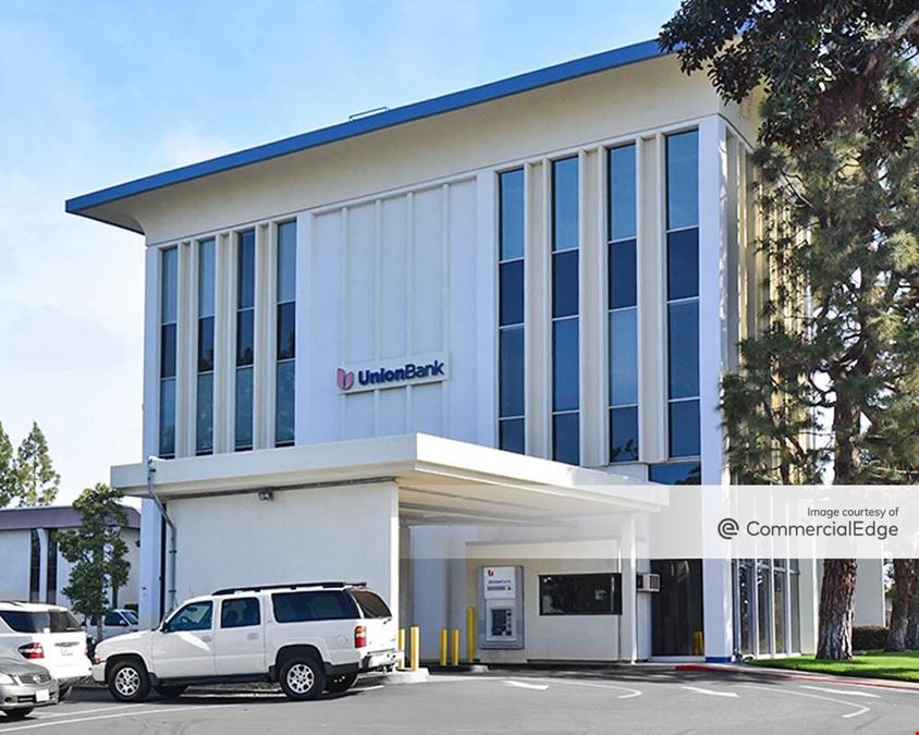 1501 & 1515 Westcliff Drive