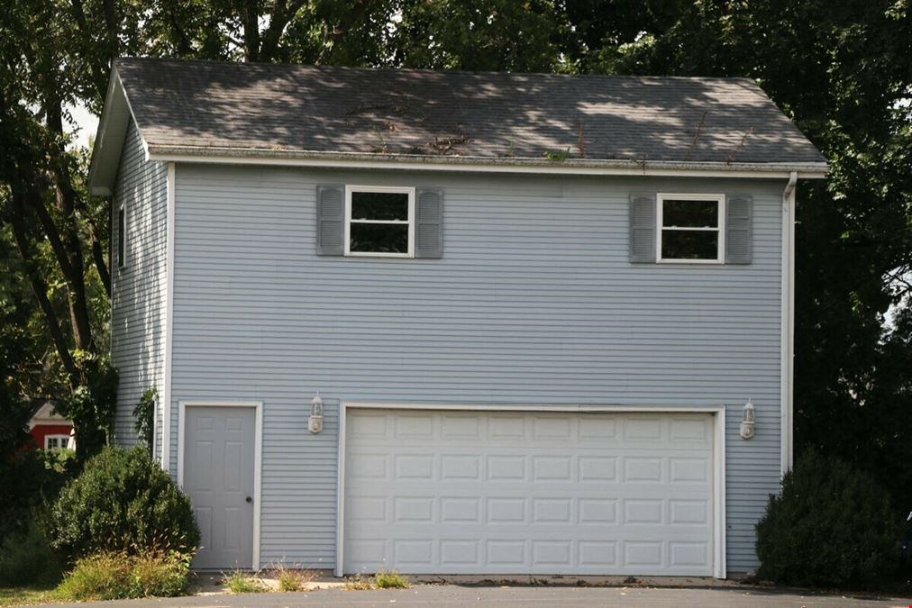 108 N Walkup Ave