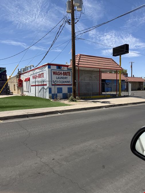 Washbrite Laundromat - 901 San Pedro Dr SE