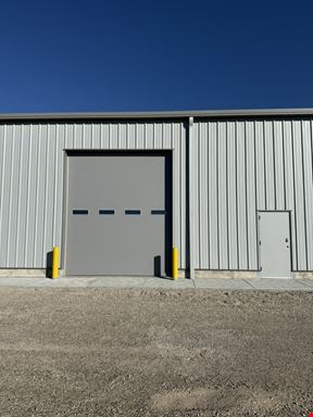 1200+ sf warehouse
