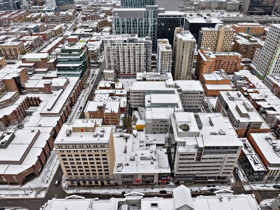 332-334 Sainte-Catherine Est