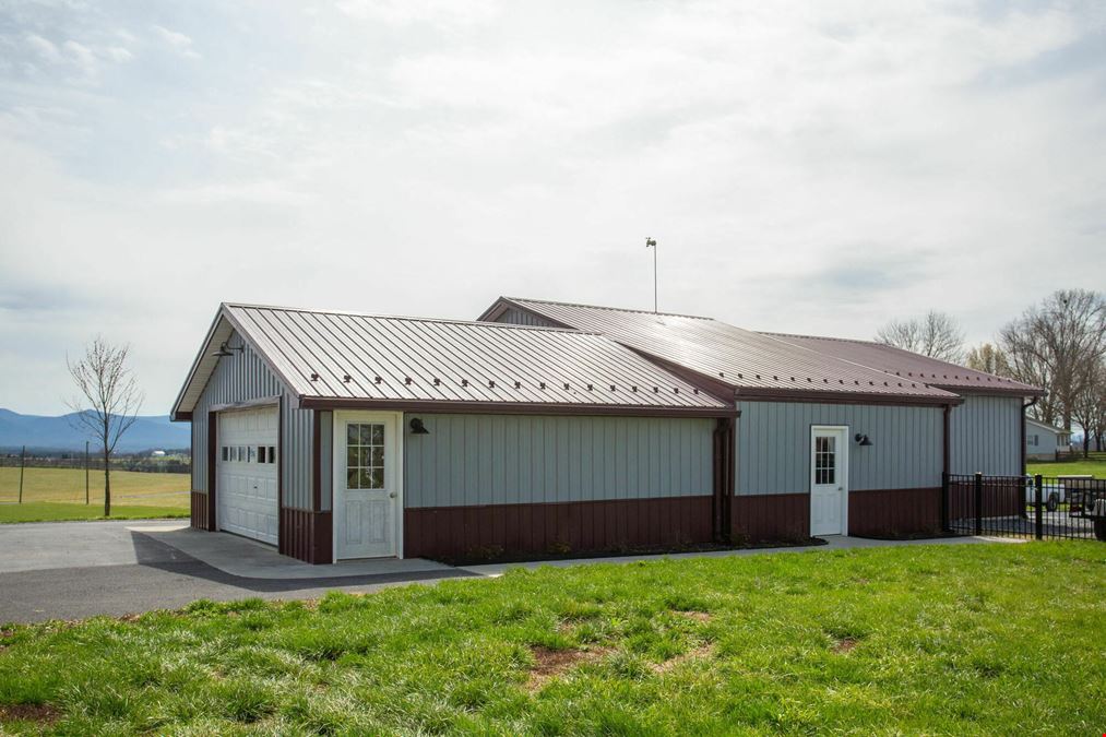 COUNTRY LIVING MEETS BUSINESS OPPORRUNITY ON 5+ ACRES