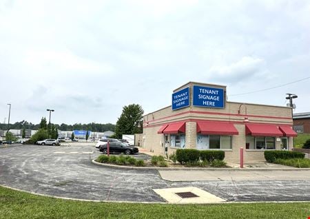 Preview of commercial space at 375 N Lexington-Springmill Rd.