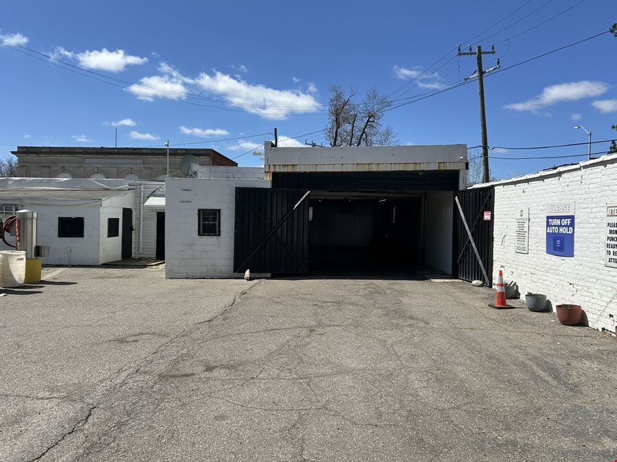 14615 E Jefferson
