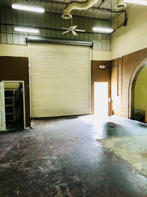 (SELLER FINANCING AVAILABLE!) PRIME SOUTH TAMPA RETAIL BUILDING ON W KENNEDY BLVD. FOR SALE!