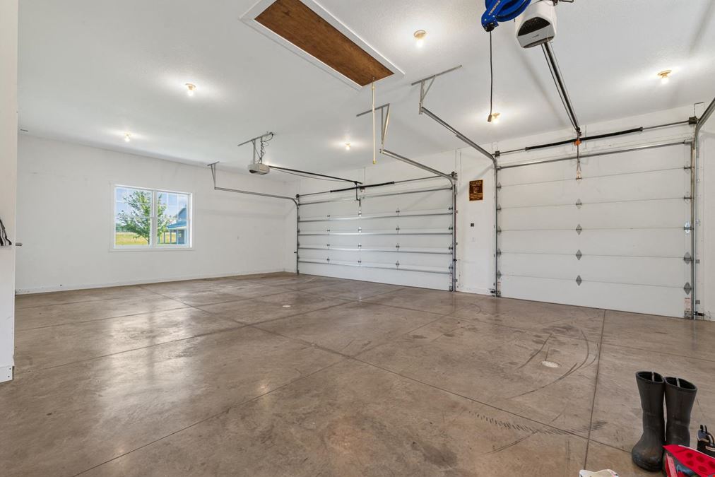 Rochester Premier 35 Acre Estate