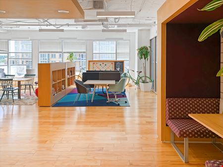 Preview of commercial space at 4445 Willard Ave #600