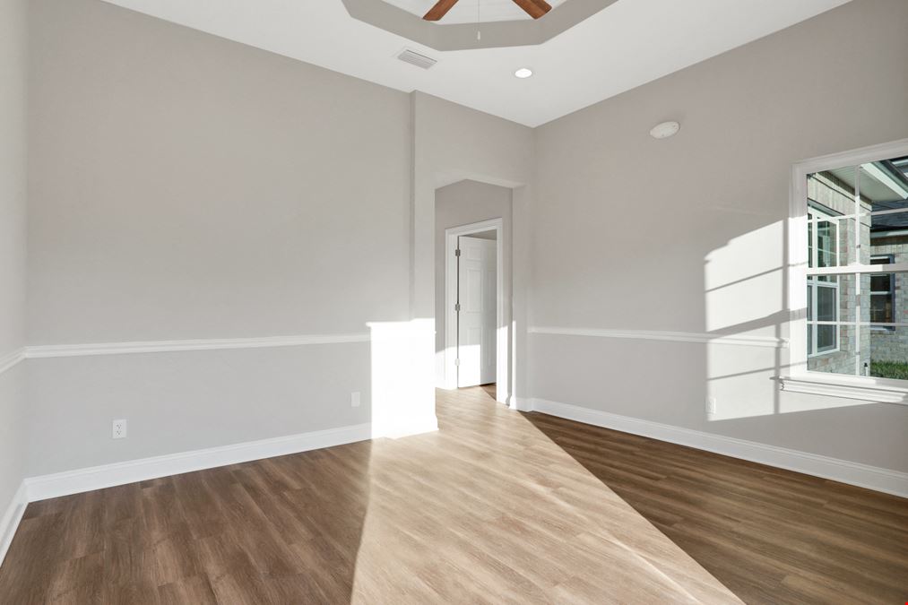 34 Roberts Village Court, Unit #202