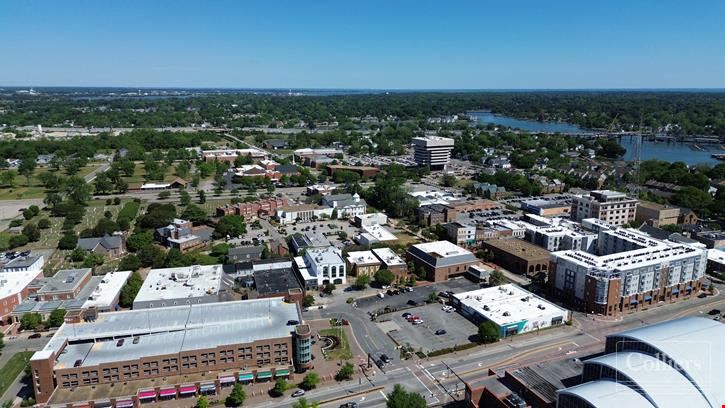 ±3,784 - ±7,568 SF Office Space Available