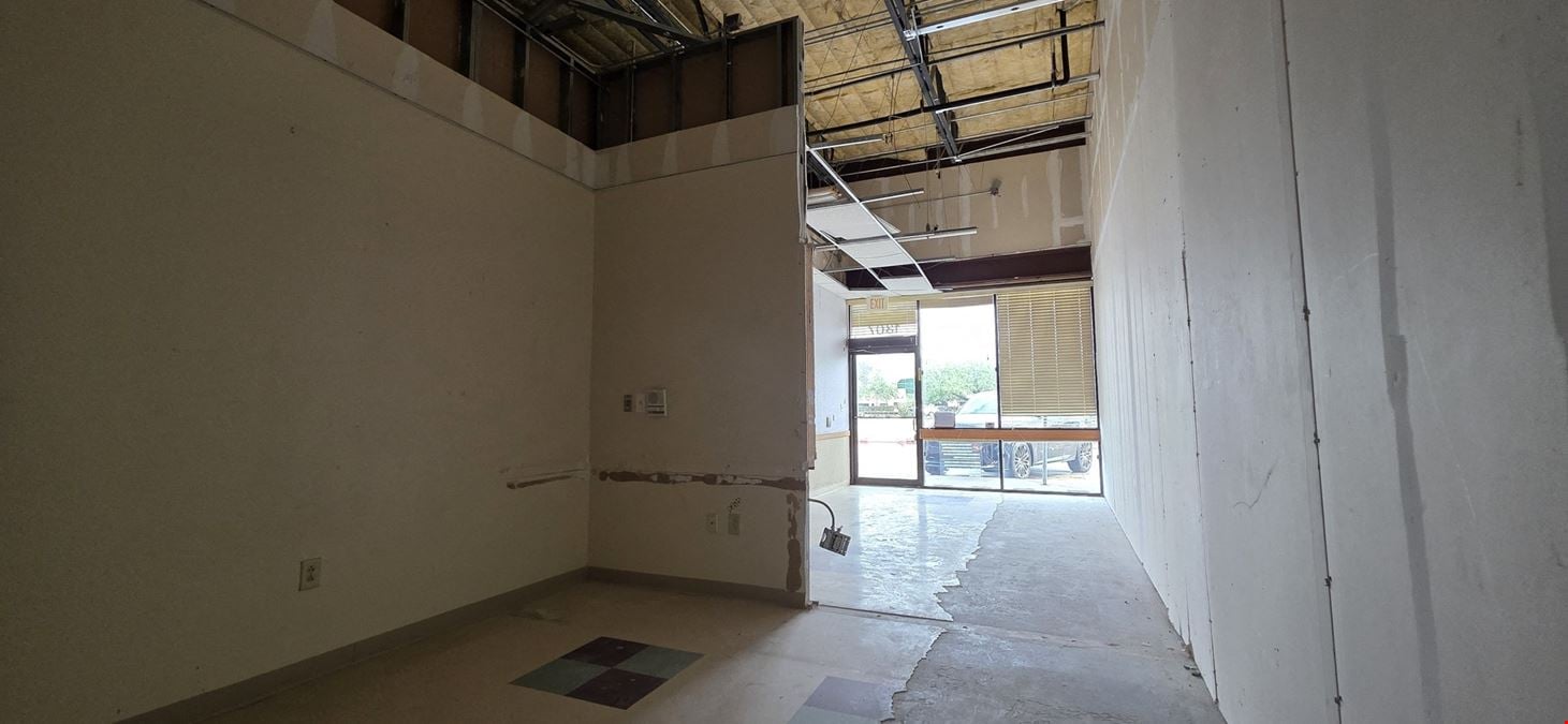1307 W Fairmont Pkwy