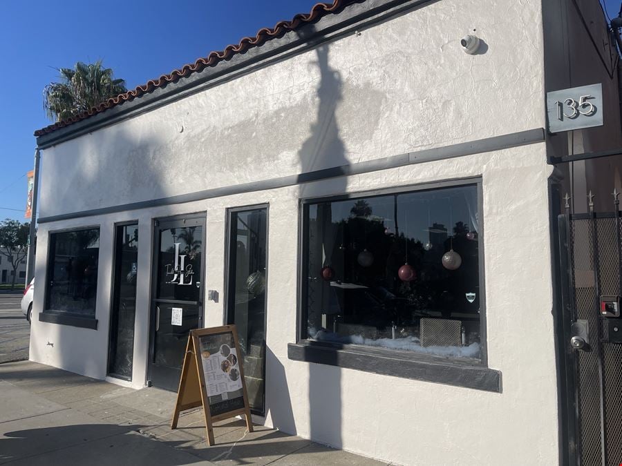 135-137 W 5th St