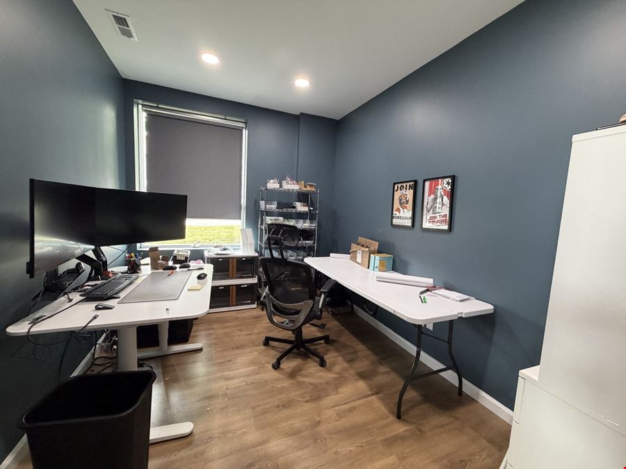 1,750 SF Carmel Flex Industrial Space