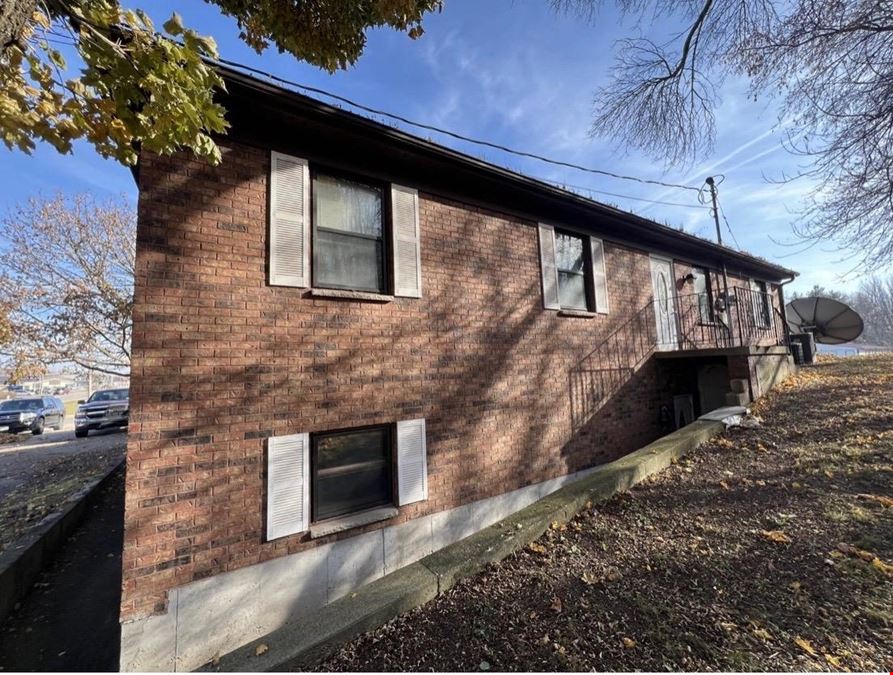 1444 E Green Bay St