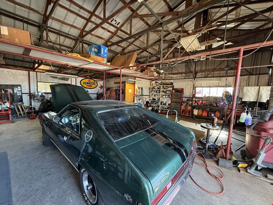 3718 Troup Hwy