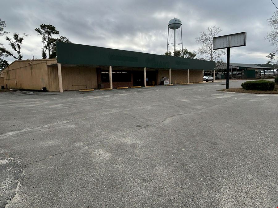 Former Grocery | South Leon County