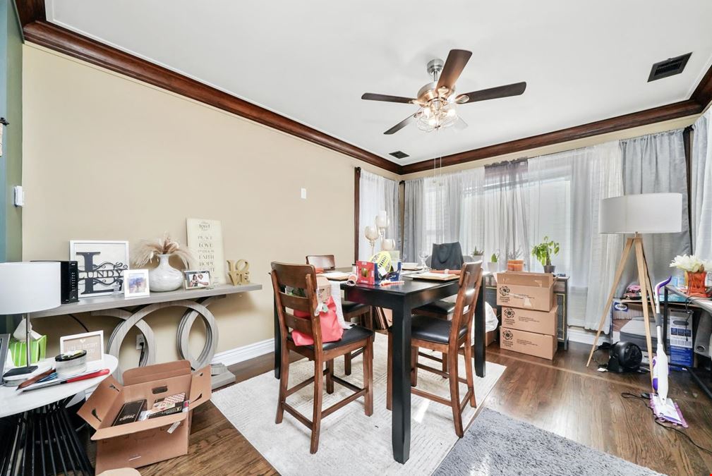 6933 S Washtenaw