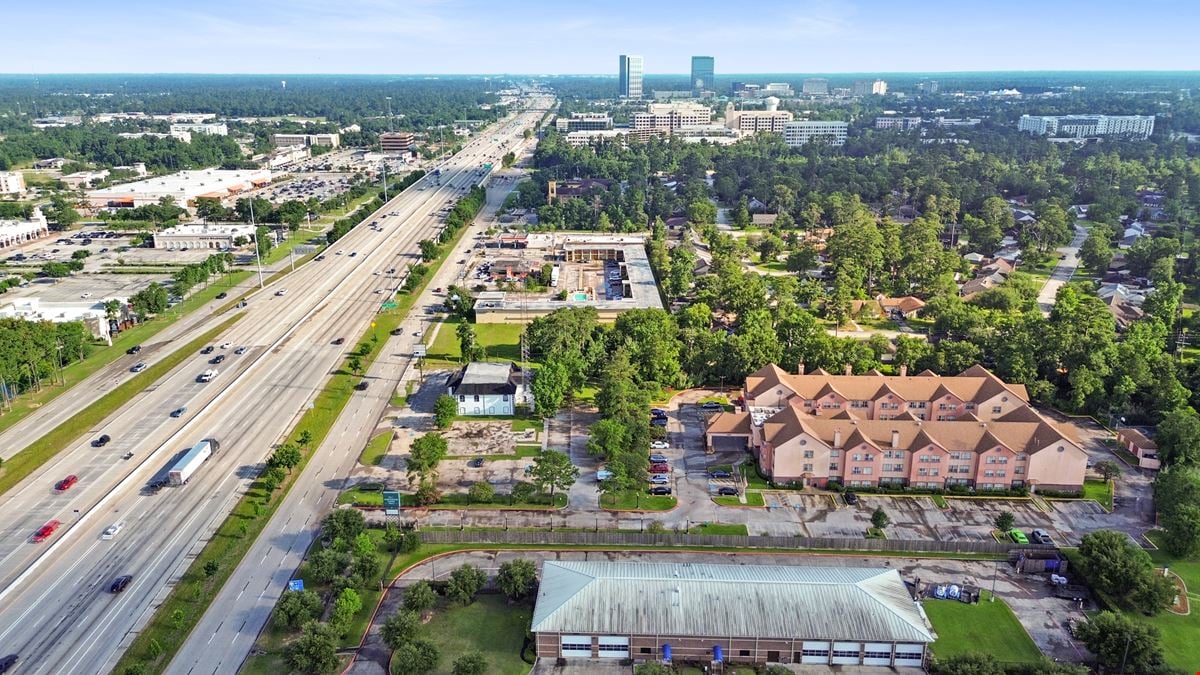 1.5 Acres with Prime I-45 Frontage – Exceptional Visibility & Access