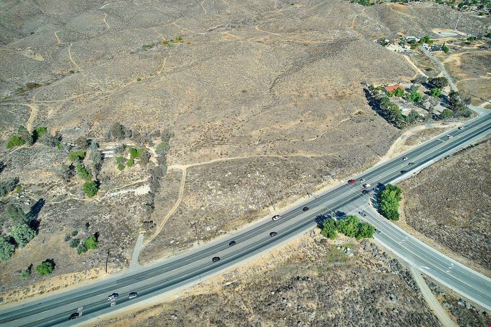 Signalized Corner Highway 74 Lake Elsinore