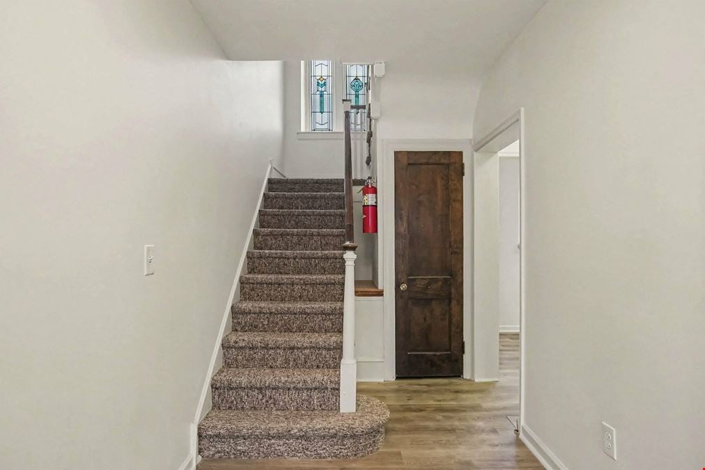 812 Darby Rd