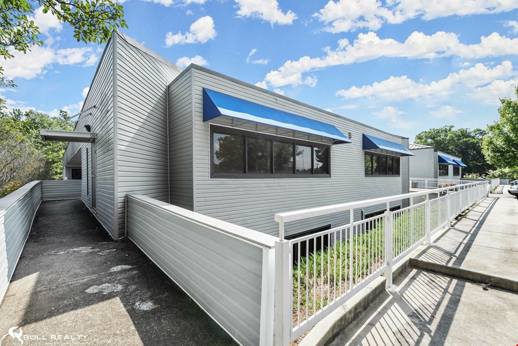 Sandy Springs Wellness Center | Two Office Suites | ±1,127 SF & ±886 SF