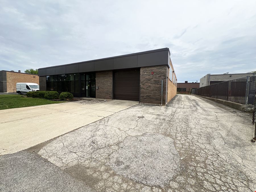 945 Criss Cir