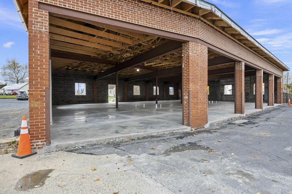 NEWLY RENOVATED BUILDING IN DOWNTOWN HARRISONBURG