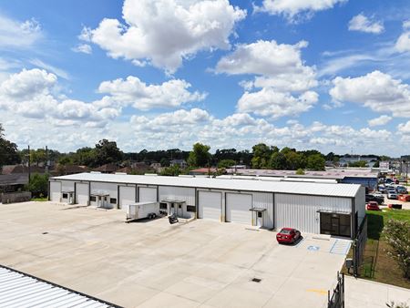 Preview of Industrial space for Rent at 9650 S Choctaw Dr