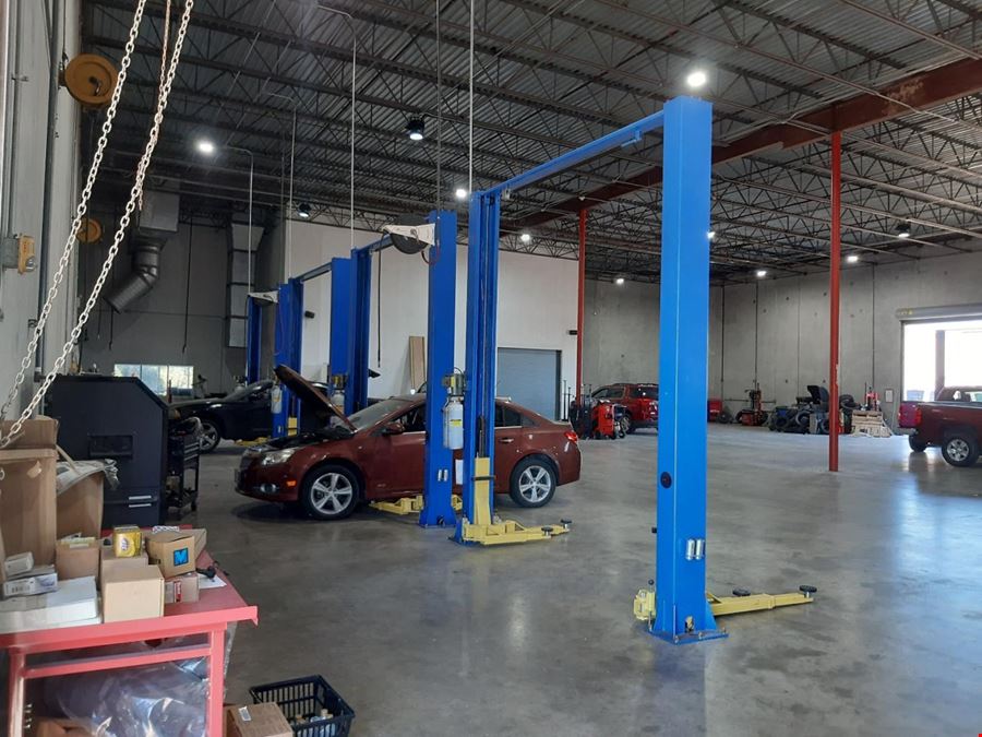 Industrial / Mix Use Industrial Space for Lease 12655 West Rd