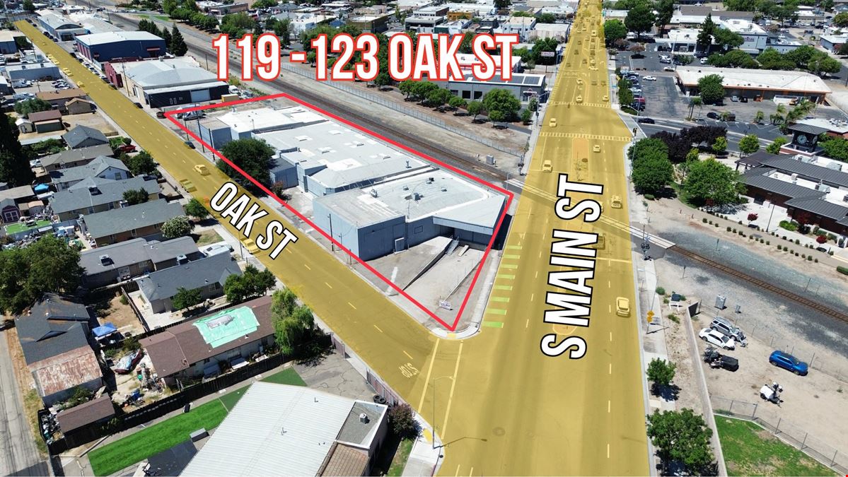 121 Oak St