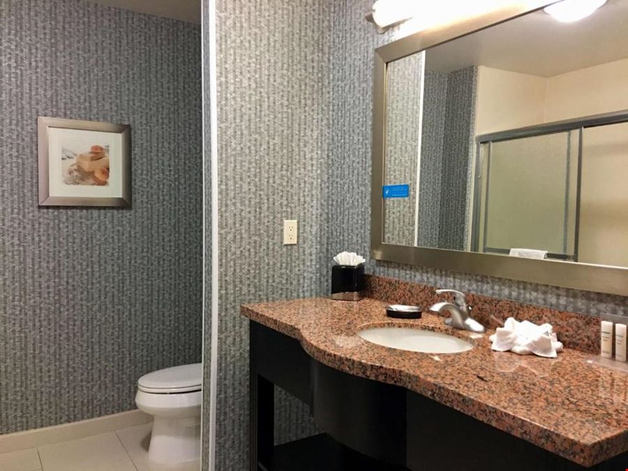 Hampton Inn & Suites Tulsa/Central