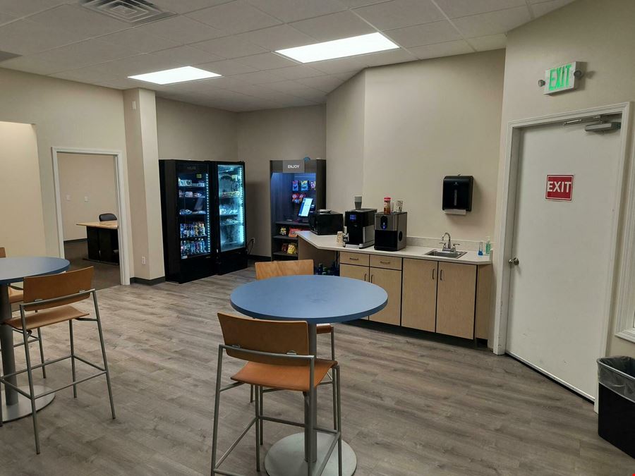 9143 Indianapolis Blvd Office Building