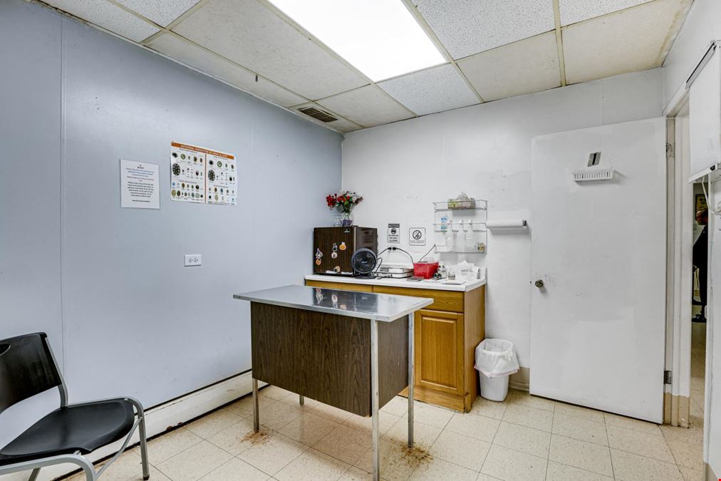 Riverdale Animal Hospital - 14206 S Indiana Ave, Riverdale, IL 60827