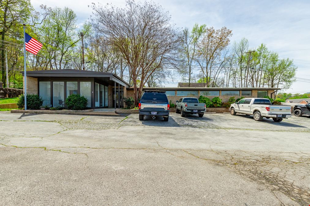 300 Ashland Terrance with 10 offices (2,796 SF)  for Lease in Red Bank
