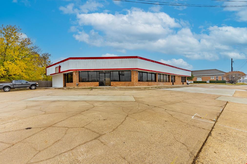 Retail for Lease in Terrell, TX