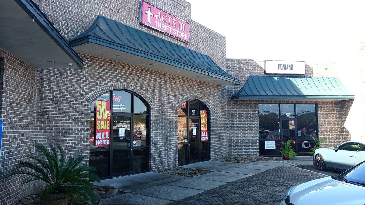 McCall Plaza | Inline Retail Space Available | For Lease