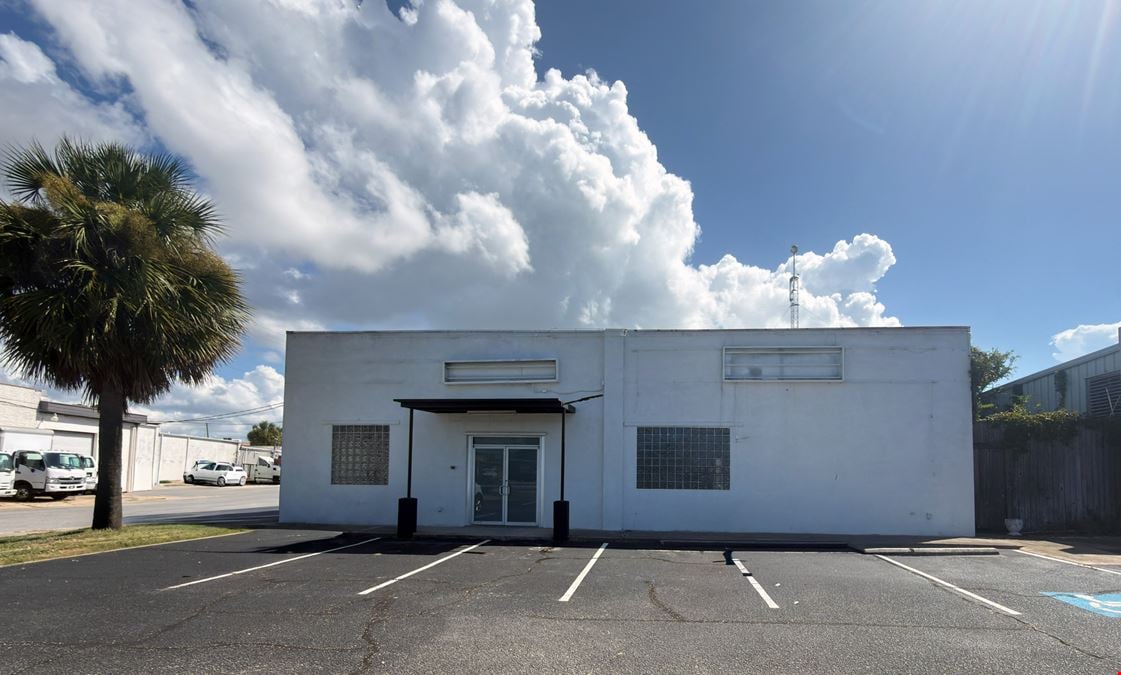 6,000 SF Industrial/Warehouse Space