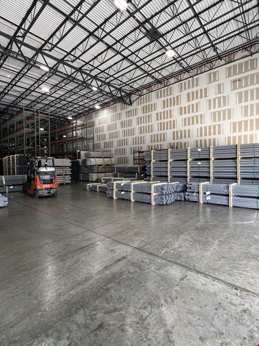 2264 - Medley Warehouse