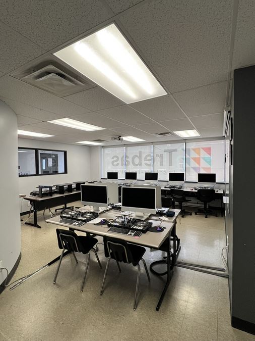 543 Yonge Street